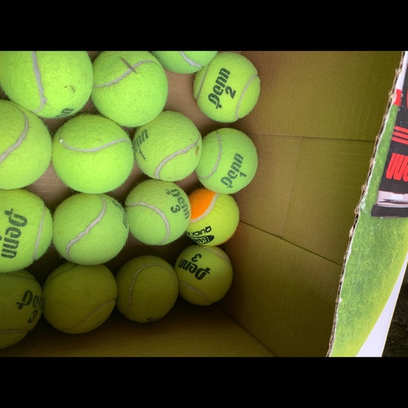 23 tennis balls - Picture 3 of 5